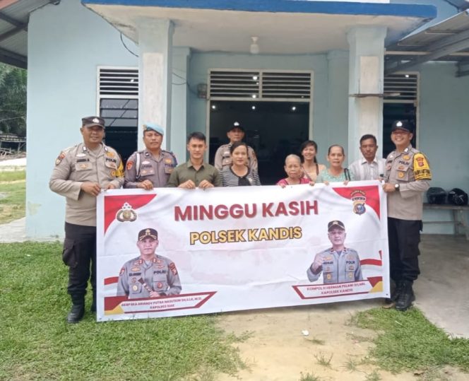 
					Polsek Kandis Hadirkan Kehangatan Program Minggu Kasih di Gereja GPDI Immanuel Km 83