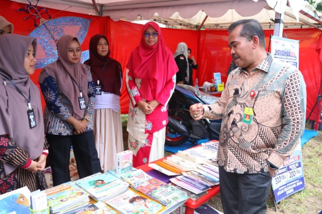 
					Tumbuhkan Minat Baca Masyarakat Siak Dinas Perpustakaan dan Arsip Taja Festival Literasi
