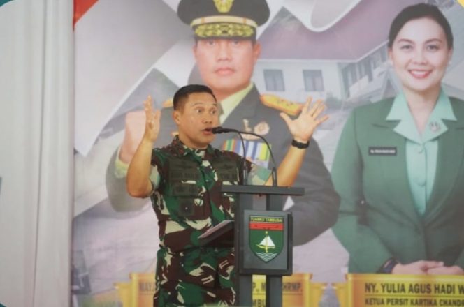 
					FOTO : Pangdam XIX/Tuanku Tambusai, Mayjen TNI Dr. Agus Hadi Waluyo, S.A.P., M.M., CHRMP