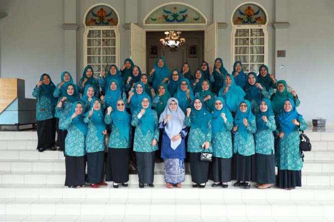 
					Inovasi Program PKK, Siak Jadi Studi Tiru PKK Lima Puluh Kota