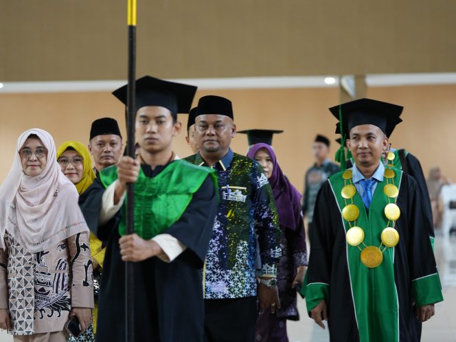 
					Wabup Syamsurizal Ajak Lulusan STAI Sultan Syarif Hasyim Kontribusi Bangun Siak