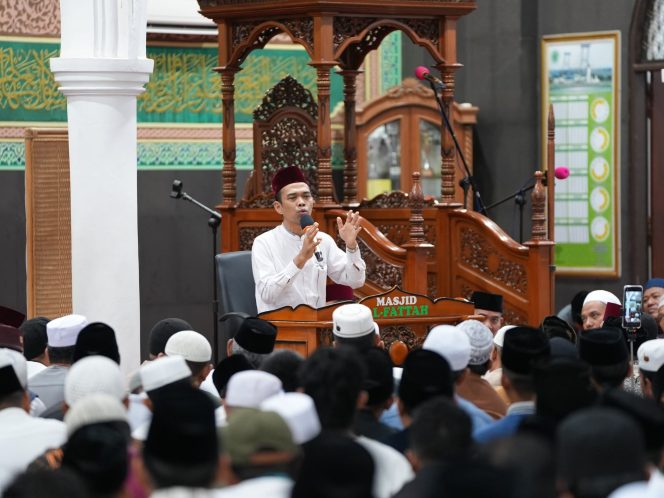 
					Pemkab Siak Hadirkan UAS, Isi Kajian Tematik dan Salat Subuh Berjamaah di Masjid Al-Fatah